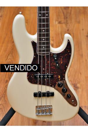 Fender American Vintage II 1966 Jazz Bass Olympic White Fender American Vintage II 1966 Jazz Bass Olympic White
